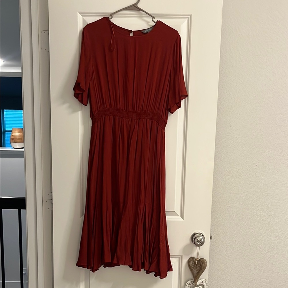 Elegant Red Midi Dress